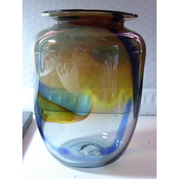 SIGNED A ALLISON Beautiful Art Glass Vase Almost 5" Tall - Picture 5 of 9